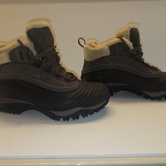 Merrell Isotherm 6 Waterproof Brown/ Black Winter Hiking Boots with Fur Lining main image 8